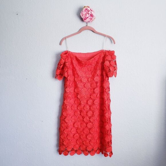 Trina‎ Turk - Picture 8 of 9